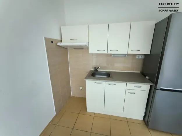 Pronájem bytu 1+kk, Děčín, Želenická, 25 m2