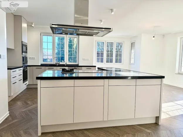 Pronájem rodinného domu, Jesenice - Zdiměřice, Skřivanová, 345 m2