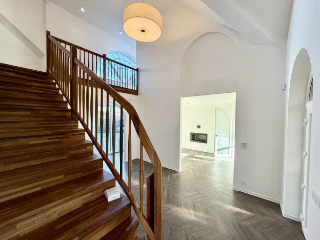 Pronájem rodinného domu, Jesenice - Zdiměřice, Skřivanová, 345 m2