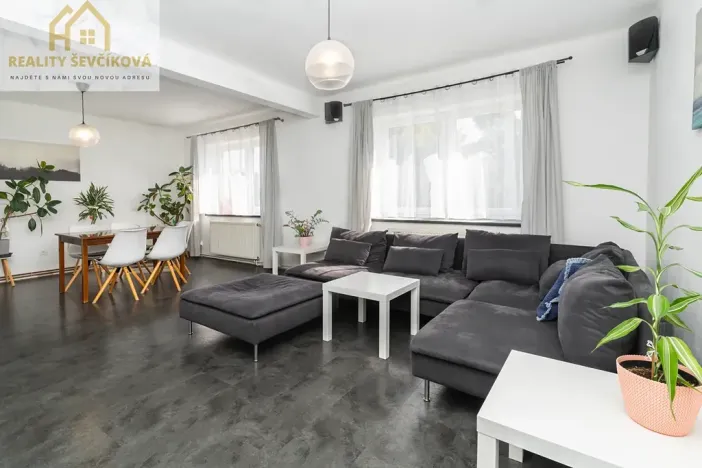 Prodej rodinného domu, Nechanice, 180 m2