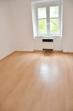 Pronájem bytu 1+kk, Praha - Vršovice, Přípotoční, 28 m2