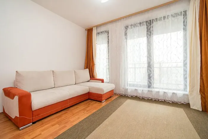 Pronájem bytu 1+kk, Praha - Záběhlice, Na Slatince, 30 m2