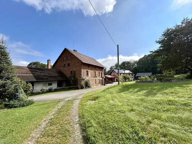 Prodej apartmánu, Líšnice, 300 m2