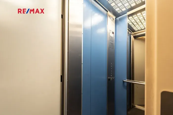 Pronájem bytu 2+1, Praha - Žižkov, Hartigova, 56 m2