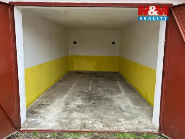 Pronájem garáže, Kutná Hora - Hlouška, 18 m2