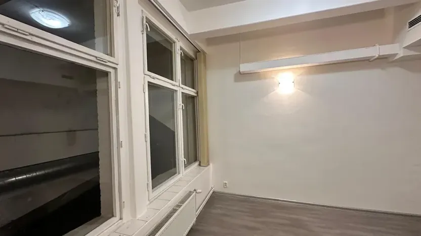 Pronájem kanceláře, Praha - Nové Město, V jámě, 16 m2