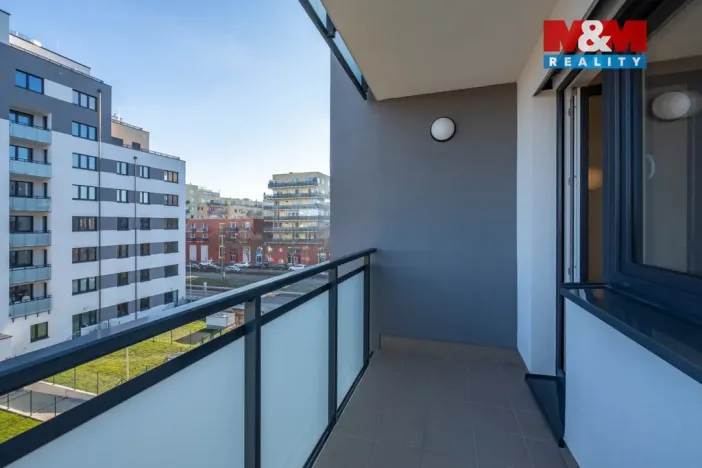 Pronájem bytu 1+kk, Praha, Fabiánové, 34 m2