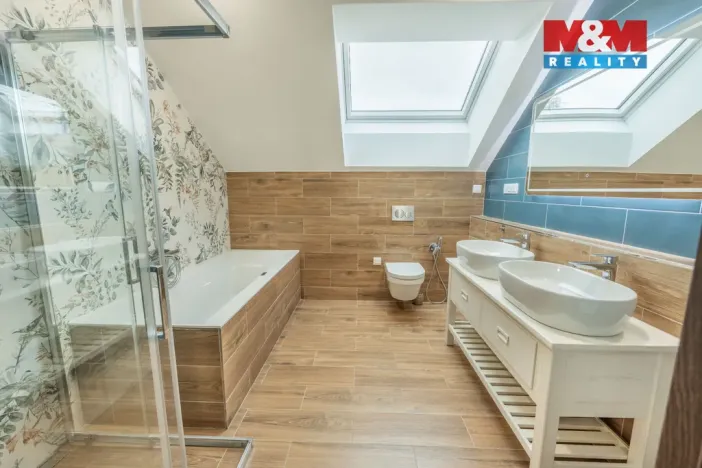 Prodej rodinného domu, Dolní Bousov - Vlčí Pole, 213 m2