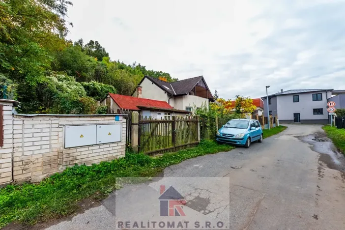 Prodej pozemku pro bydlení, Praha - Kyje, Za Rokytkou, 190 m2