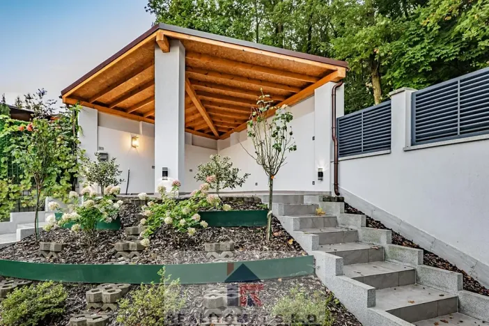 Prodej bytu 4+kk, Praha - Komořany, Pod lesem, 127 m2