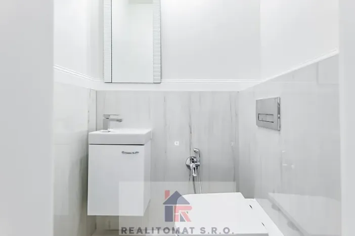 Prodej bytu 4+kk, Praha - Komořany, Pod lesem, 127 m2