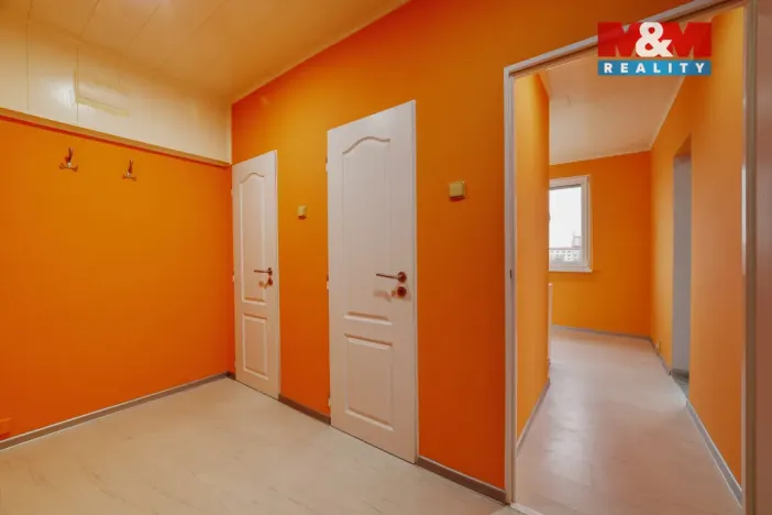 Pronájem bytu 1+1, Cheb, Osvobození, 35 m2