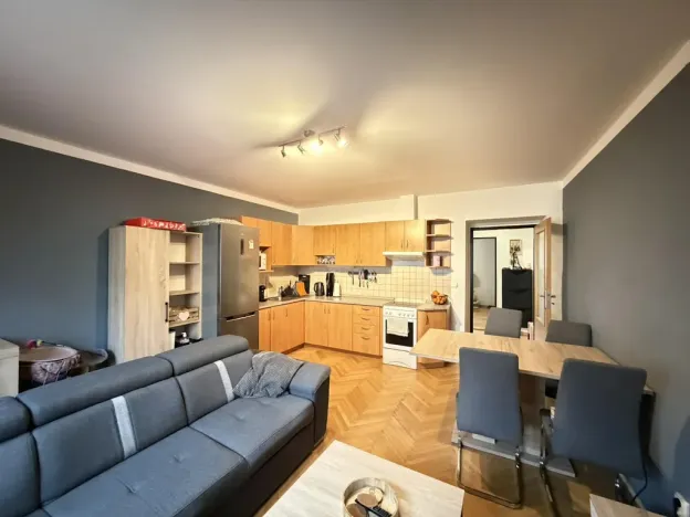 Pronájem bytu 2+kk, Pardubice - Zelené Předměstí, Železničního pluku, 47 m2