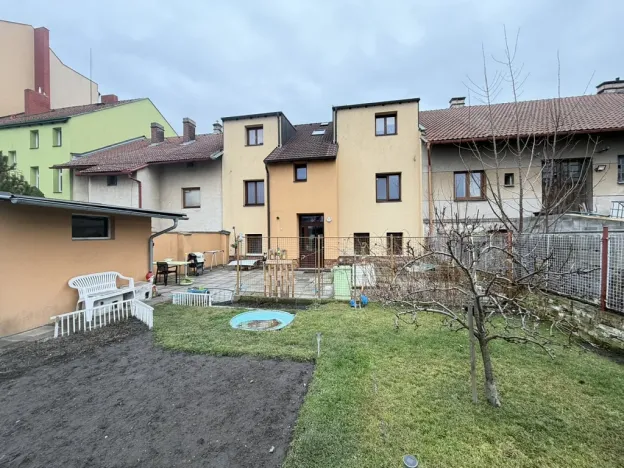 Pronájem bytu 2+kk, Pardubice - Zelené Předměstí, Železničního pluku, 47 m2