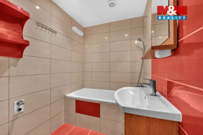 Prodej bytu 2+1, Přelouč, Studentská, 55 m2