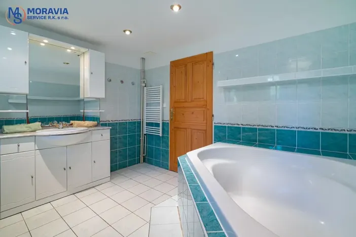 Prodej rodinného domu, Vysoké nad Jizerou, Bozkovská, 310 m2