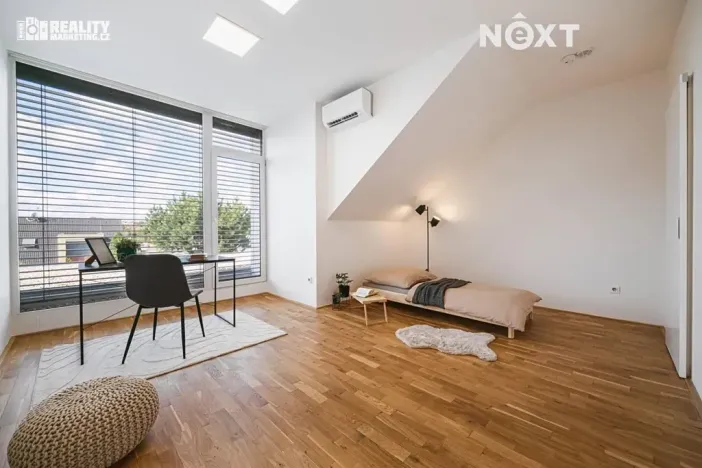 Prodej rodinného domu, Moravany, V Jámách, 382 m2