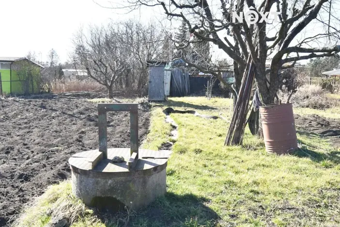 Prodej zahrady, Břeclav, 951 m2