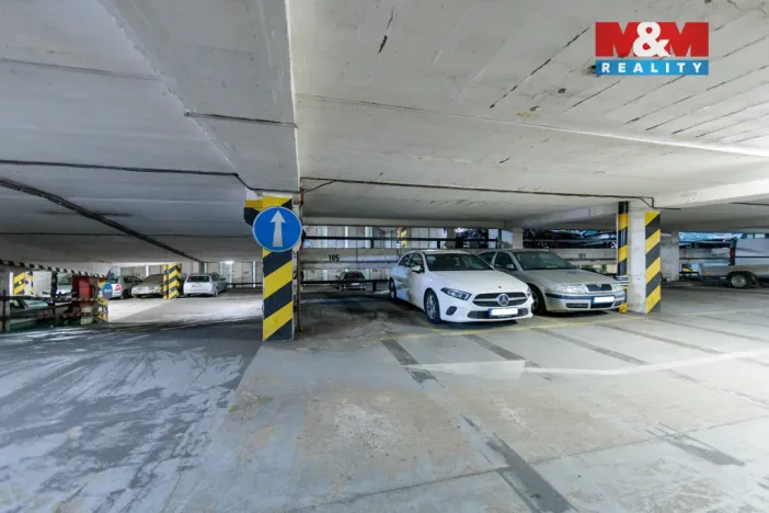 Prodej garážového stání, Praha - Krč, Štúrova, 15 m2