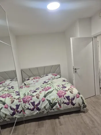 Pronájem bytu 2+kk, Hluboká nad Vltavou, Potoční, 57 m2