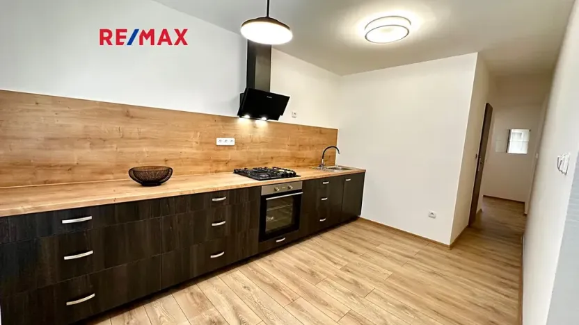 Pronájem bytu 3+1, Kladno, Litevská, 66 m2