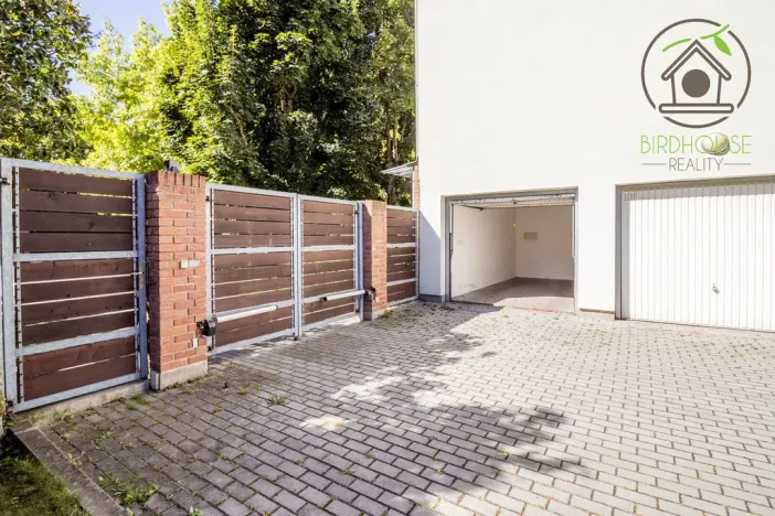 Prodej bytu 3+1, Praha - Suchdol, Brandejsovo náměstí, 116 m2