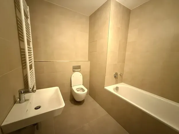 Pronájem bytu 1+kk, Praha - Hrdlořezy, V třešňovce, 40 m2