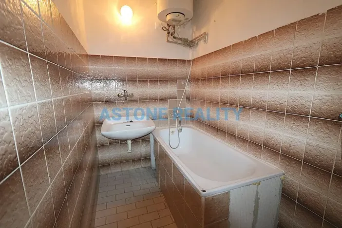 Prodej bytu 3+1, Praha - Karlín, Peckova, 96 m2