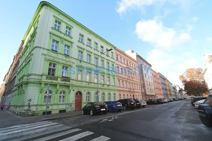 Prodej bytu 3+1, Praha - Karlín, Peckova, 96 m2