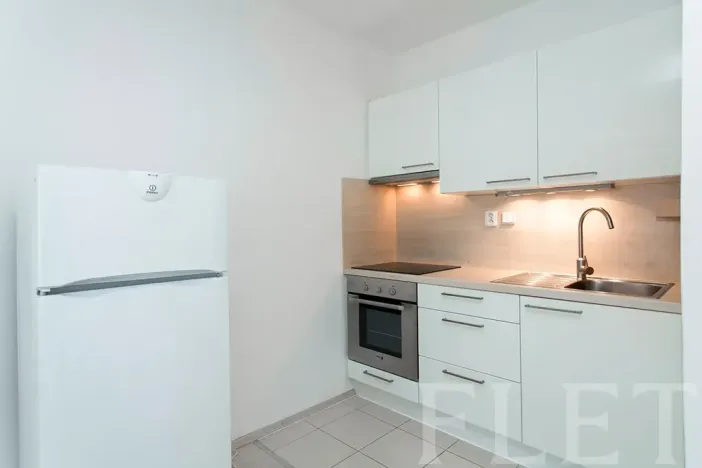 Pronájem bytu 1+kk, Praha - Letňany, Křivoklátská, 27 m2