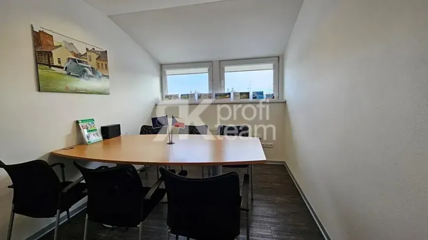 Prodej komerční nemovitosti, Opava, Slezská, 1385 m2