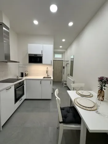 Pronájem bytu 1+1, Praha - Libeň, Kovářská, 35 m2