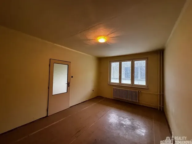 Prodej bytu 2+1, Neveklov, Benešovská, 51 m2