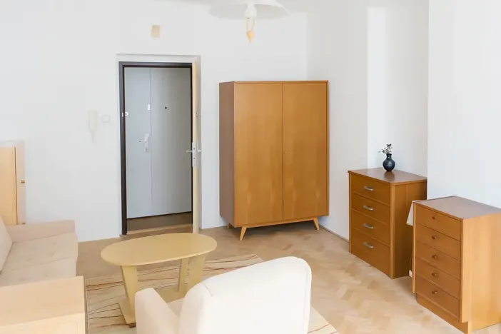 Pronájem bytu 1+1, Karlovy Vary, Moskevská, 40 m2