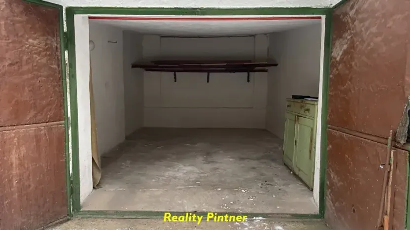 Pronájem garáže, Příbram, Březnická, 17 m2