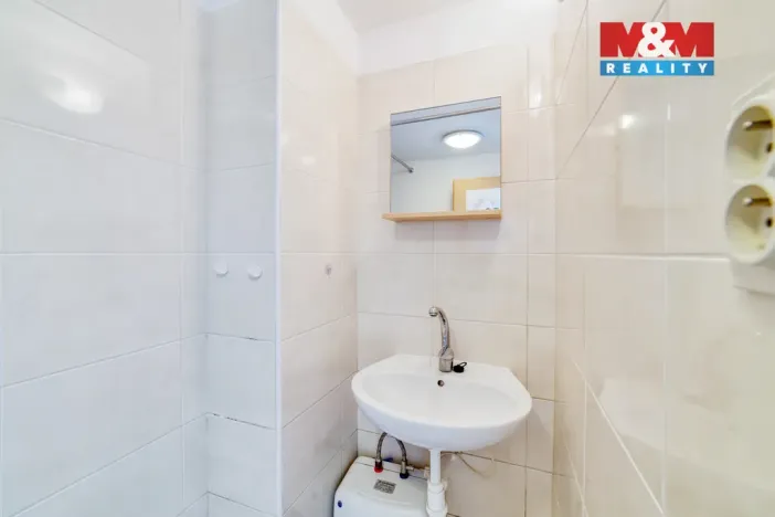 Pronájem obchodního prostoru, Mariánské Lázně, Hlavní třída, 40 m2