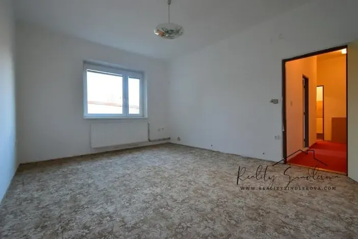 Prodej bytu 3+1, Chropyně, Hrad, 89 m2