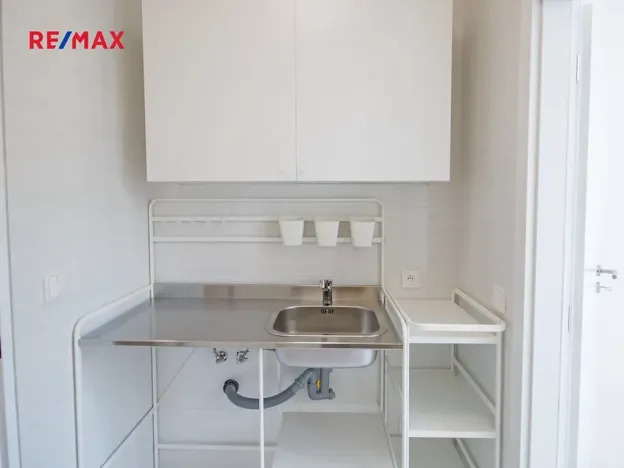 Prodej obchodního prostoru, Kladno, U tržnice, 460 m2