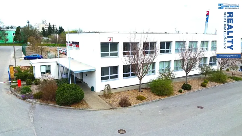 Pronájem kanceláře, Lišov, Hůrecká, 235 m2