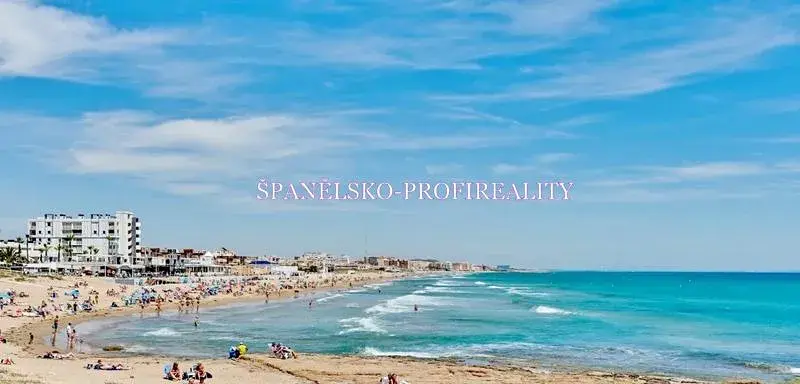 Prodej bytu 3+kk, Torrevieja, Španělsko, 66 m2