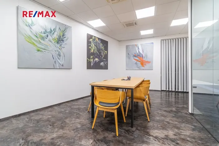 Pronájem kanceláře, Plzeň, Otýlie Beníškové, 81 m2