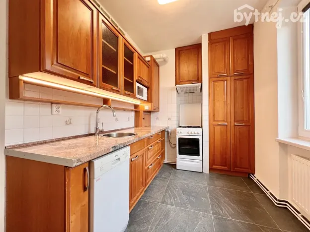 Pronájem bytu 2+1, Kuřim, Jungmannova, 57 m2