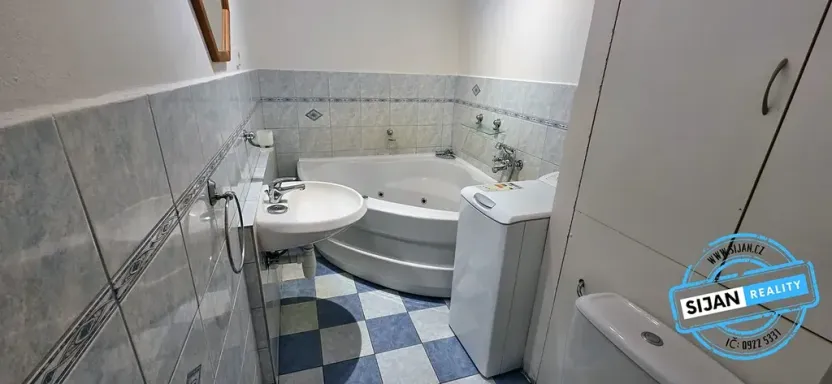 Pronájem bytu 2+1, Olomouc, Heyrovského, 58 m2