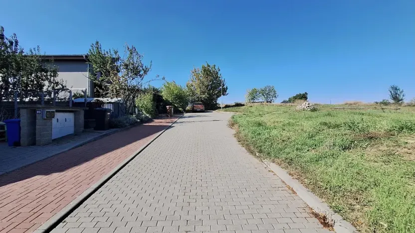 Prodej pozemku pro bydlení, Hrušovany u Brna, Pod Střediskem, 767 m2
