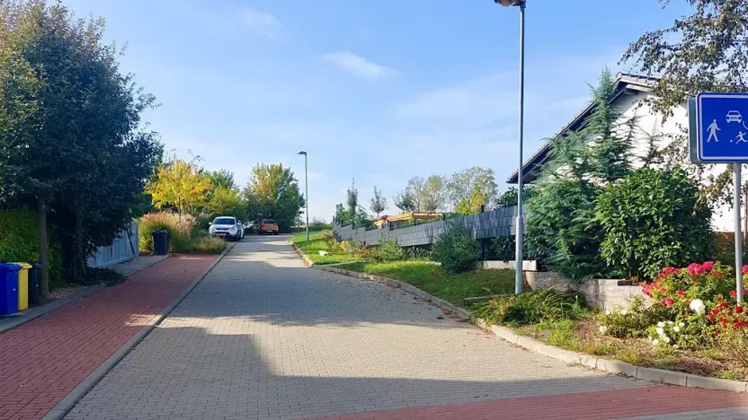 Prodej pozemku pro bydlení, Hrušovany u Brna, Pod Střediskem, 1169 m2