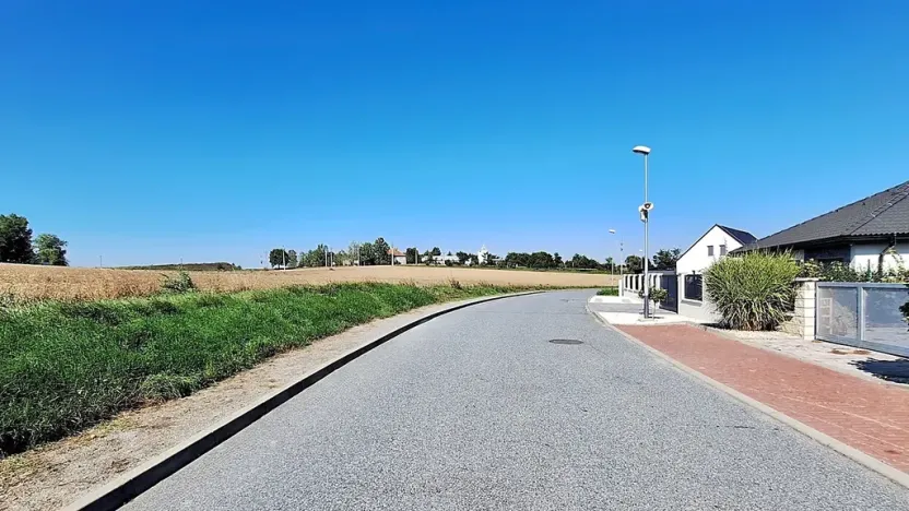 Prodej pozemku pro bydlení, Hrušovany u Brna, Pod Střediskem, 820 m2