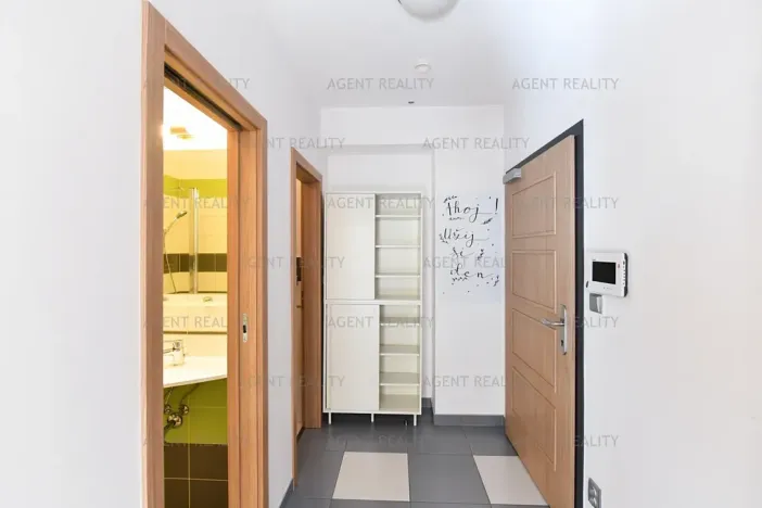 Pronájem bytu 3+kk, Praha - Břevnov, Za Strahovem, 56 m2