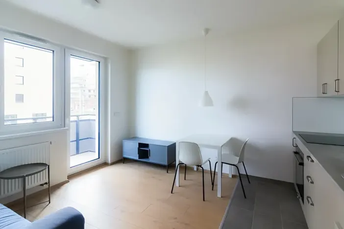 Pronájem bytu 2+kk, Praha - Hlubočepy, Fabiánové, 31 m2