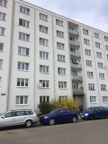 Pronájem bytu 2+1, Hrádek, 1. máje, 60 m2