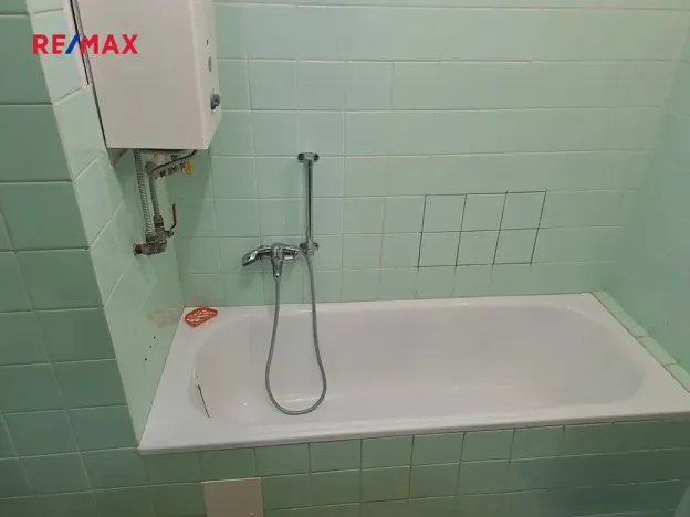 Pronájem bytu 1+kk, Praha - Břevnov, Moravanů, 30 m2